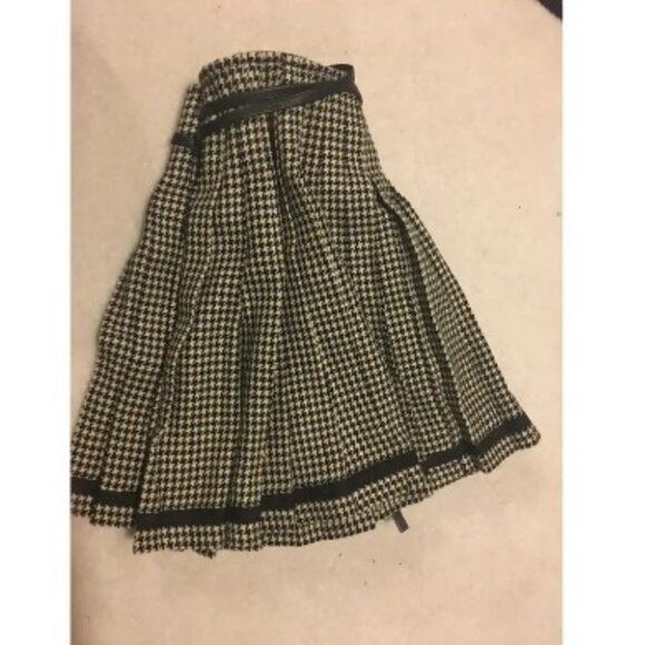 DKNY Wool/cashmere mini wrap around plaid skirt - Picture 6 of 6